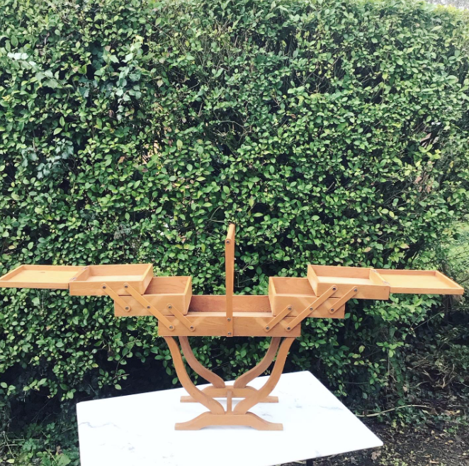 Art-deco sewing worker