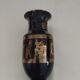 Petit vase noir et or