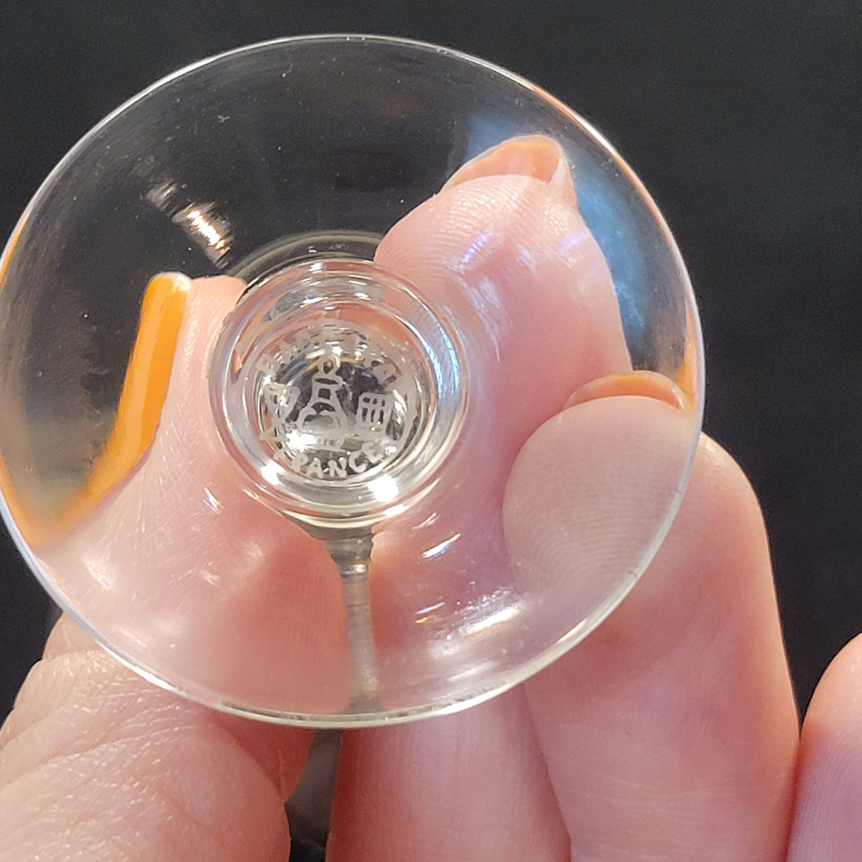 5 Old Small Liqueur Glasses In Engraved Baccarat Crystal