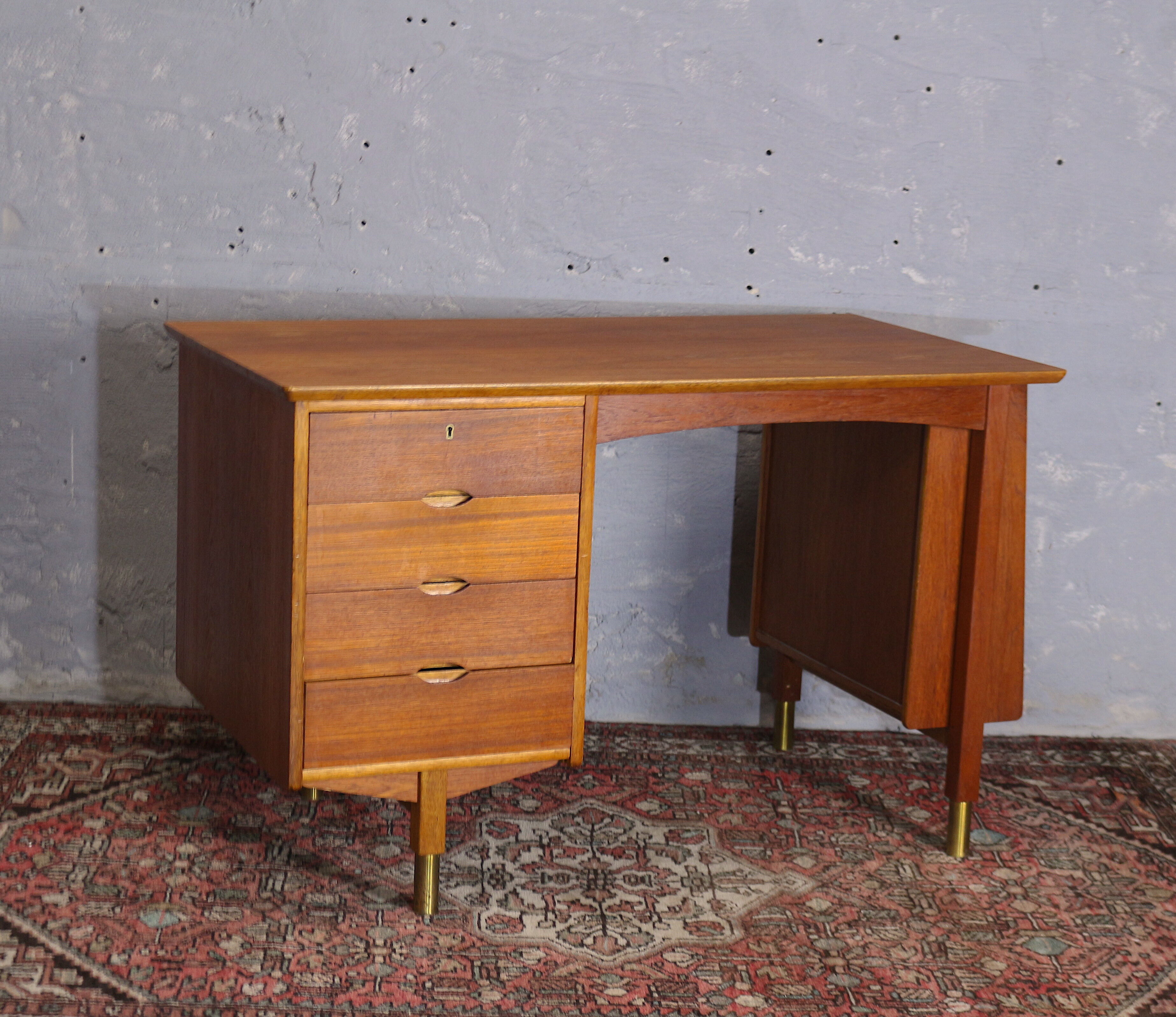Teak desk by Myhres Møbelindustri, 1956 Norway