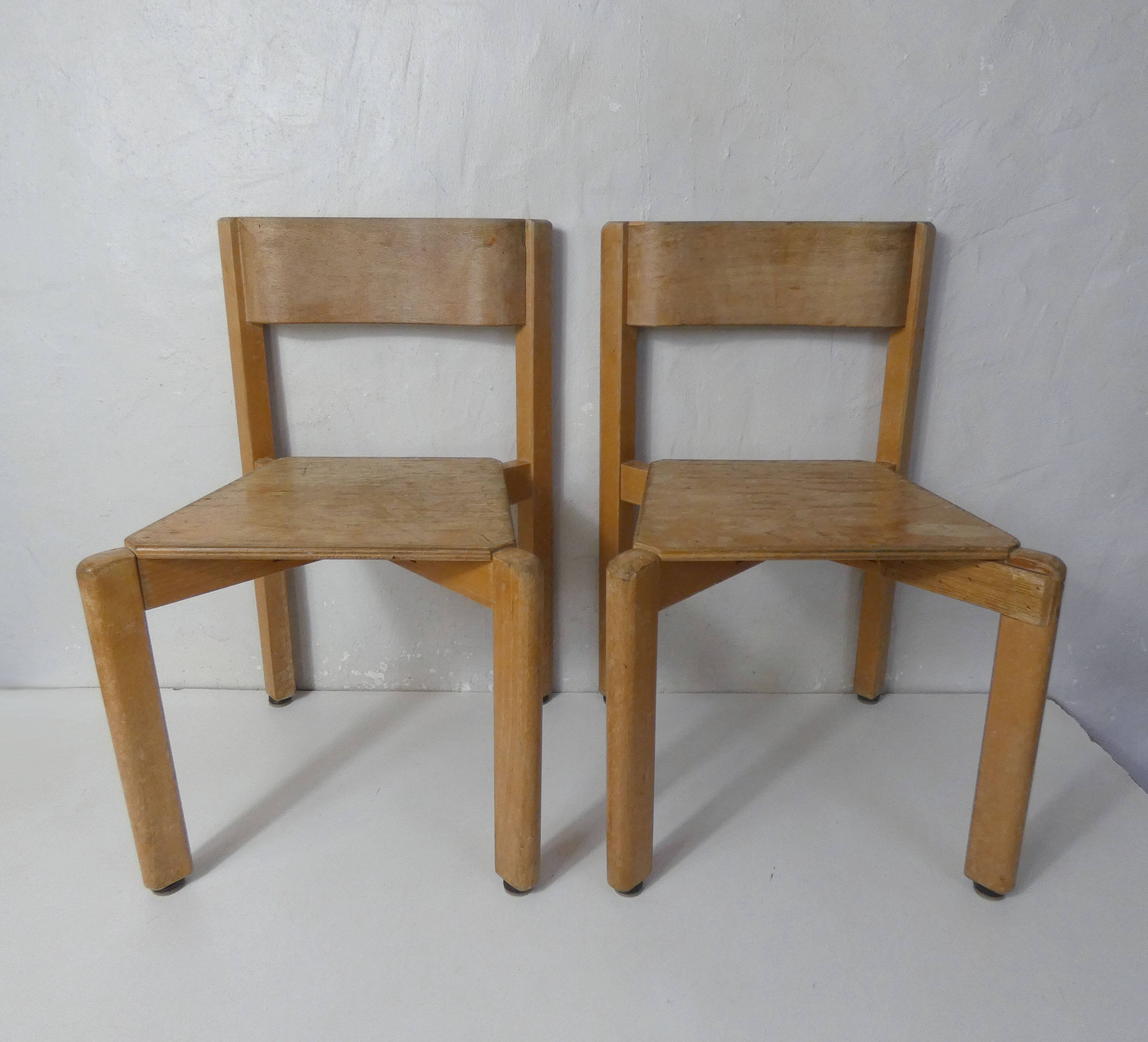 2 children's chairs