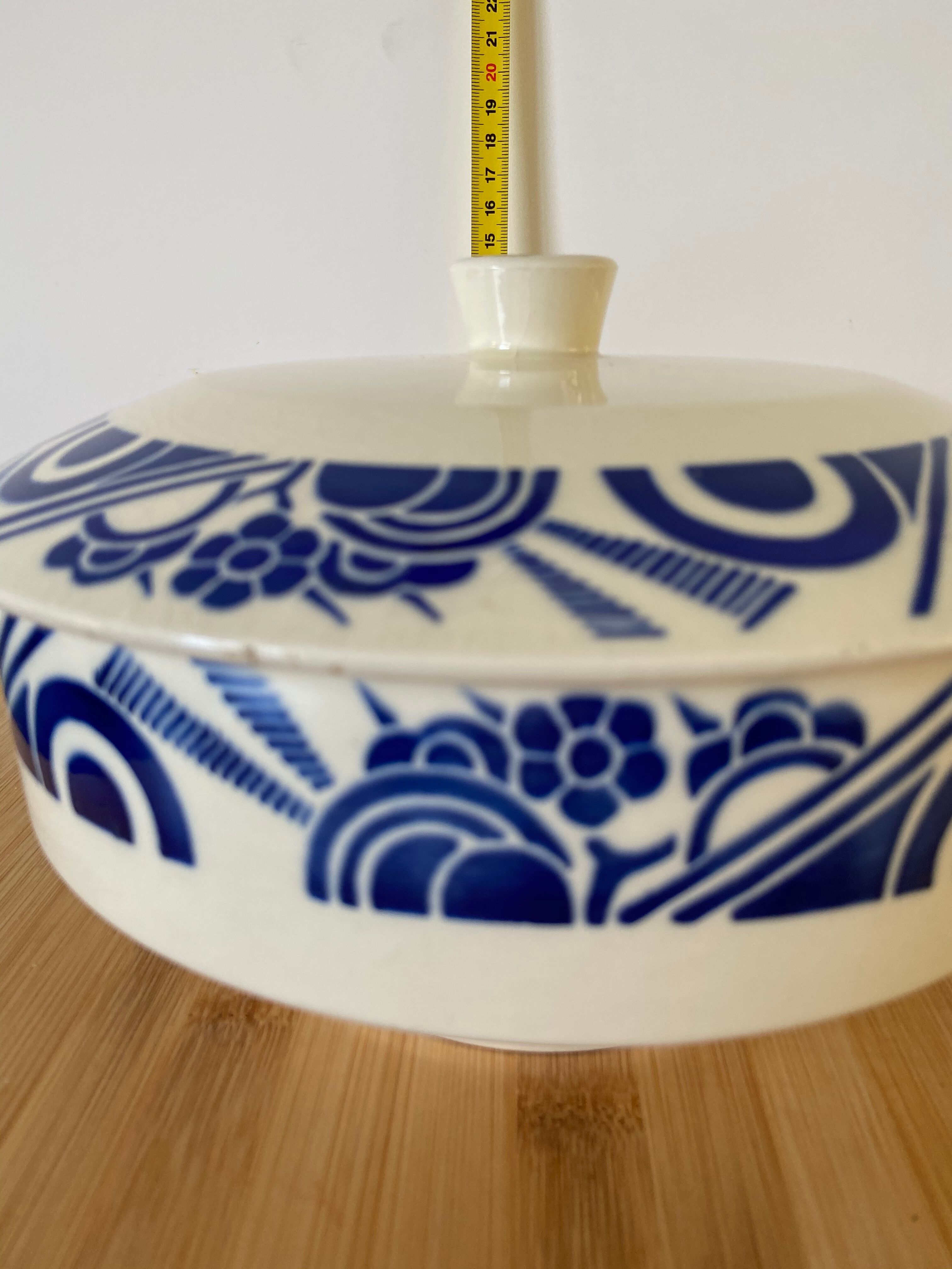 Soupière en porcelaine de limoges forme moderne