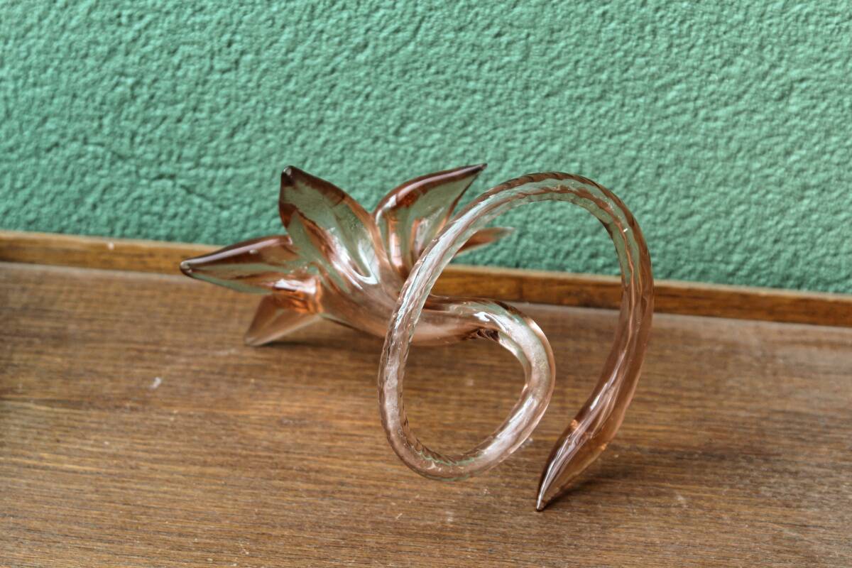 Vase soliflore en verre soufflé, forme de fleur