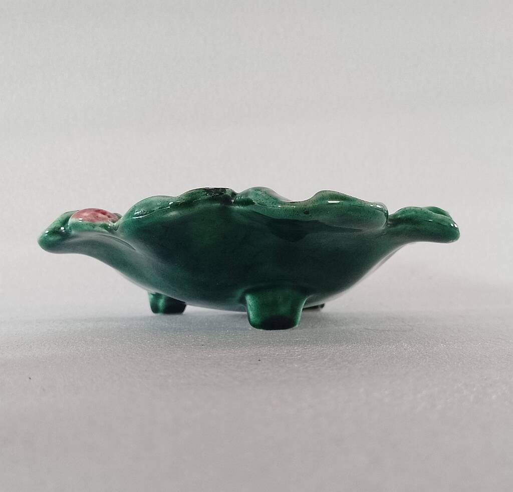 Vintage Majolica Strawberry Leaf Shaped Dish Ceramic Green Red