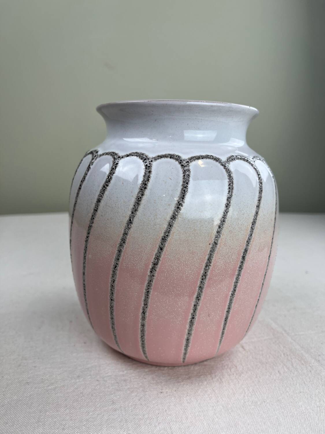 Strehla ceramic vase