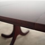 Round mahogany table, Danish design, 1970s, manufactured in Denmark