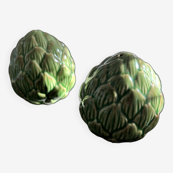 Artichoke salt and pepper shaker