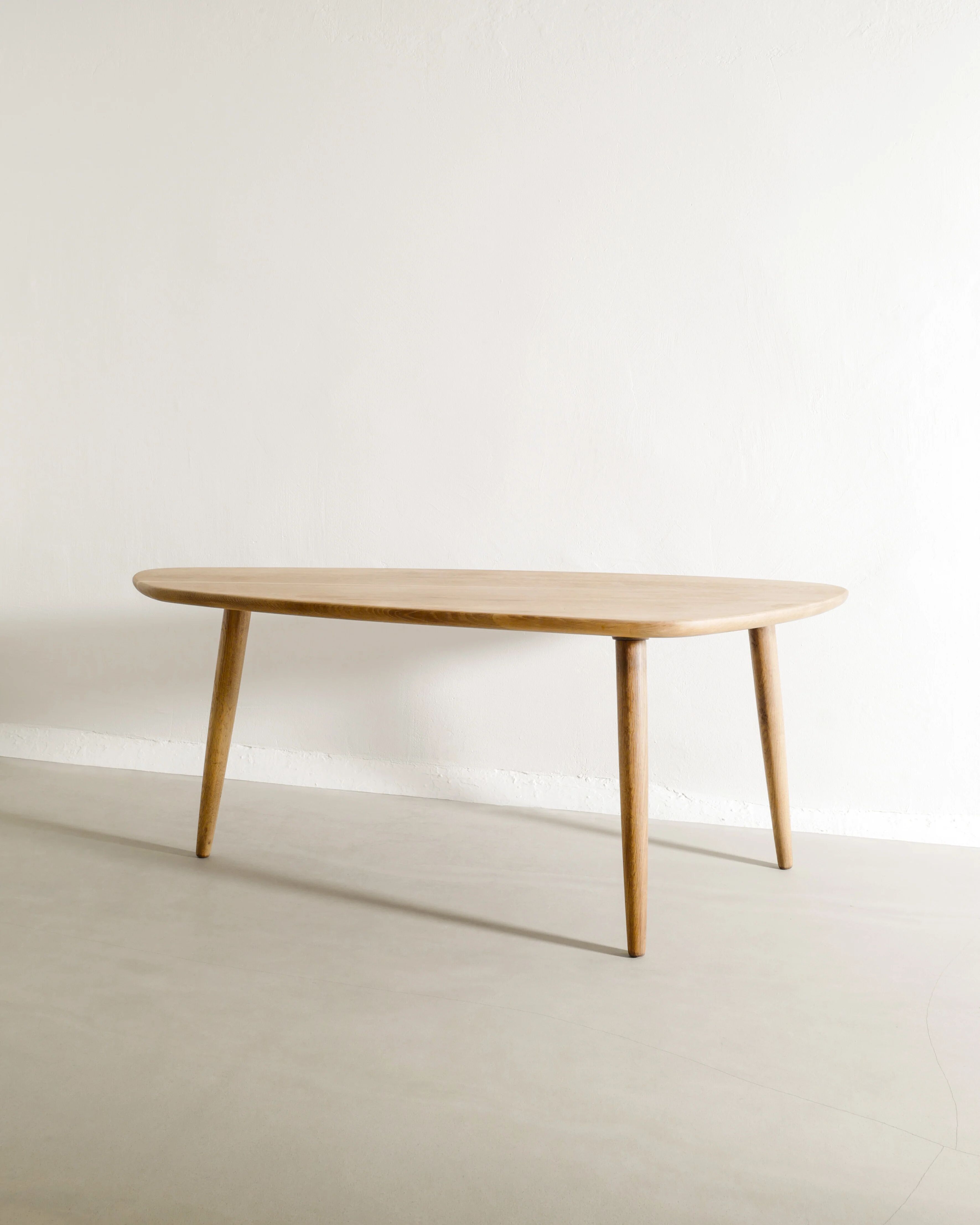 Vintage Danish Mid century Wooden Oval coffee table in Plain Oak, 1950s