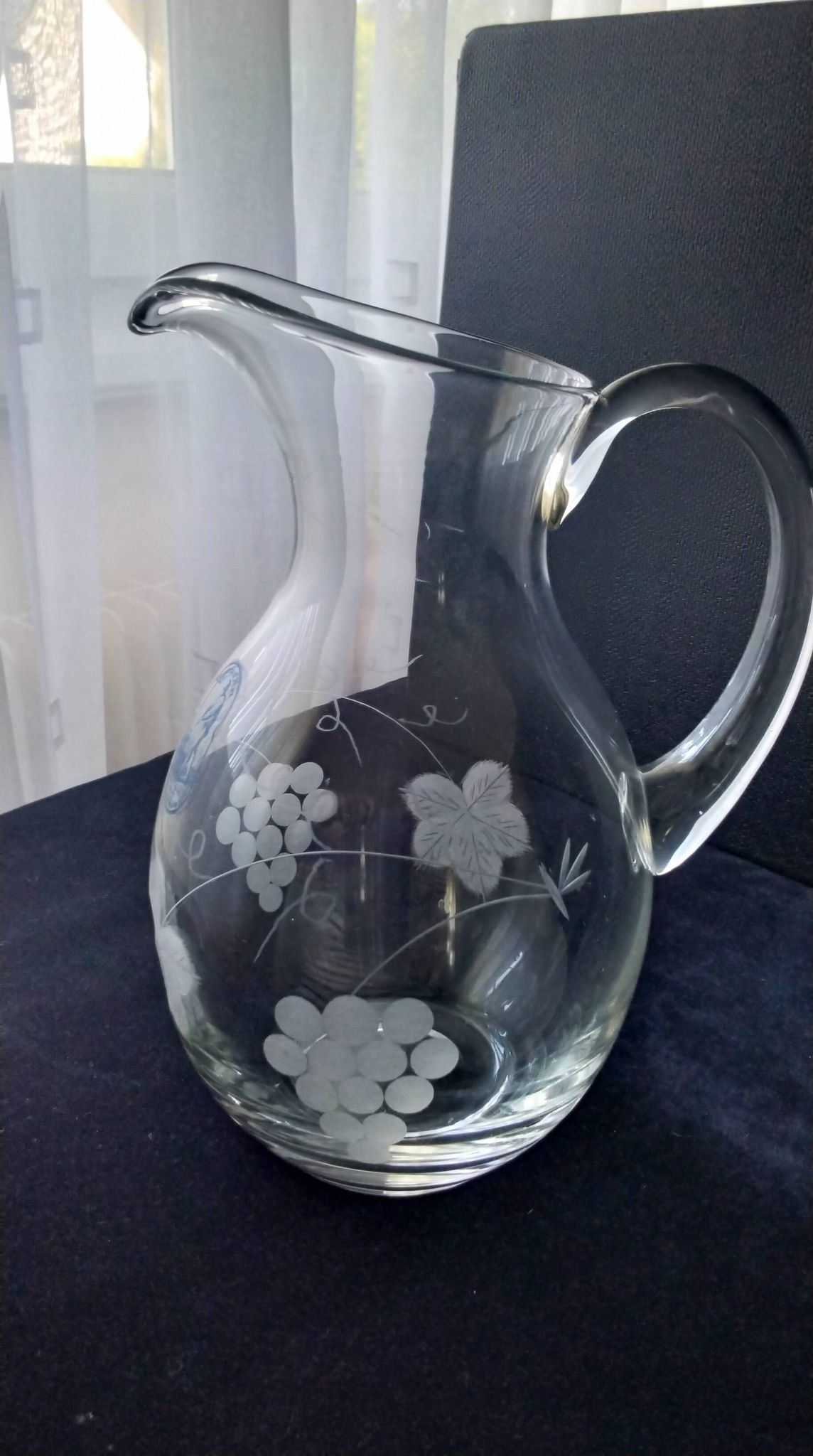 Cruche , carafe à eau en verre soufflé  1.650L