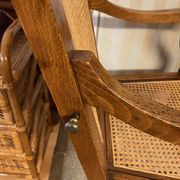 Fauteuil de barbier style Louis Philippe en hêtre assise et dossier en cannage