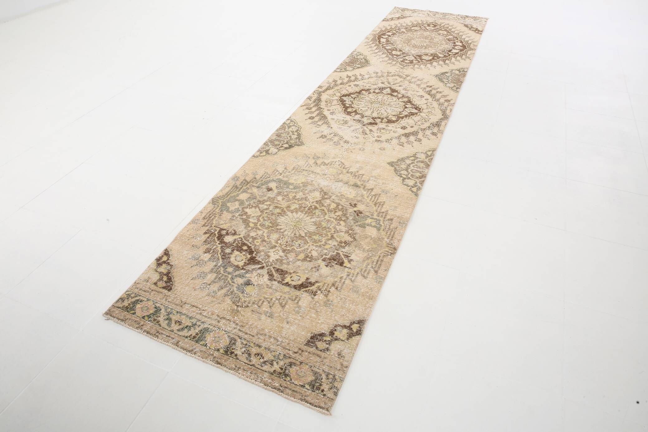 3x13 Persian Cream & Brown Oriental Vintage Runner Rug, 91x392Cm