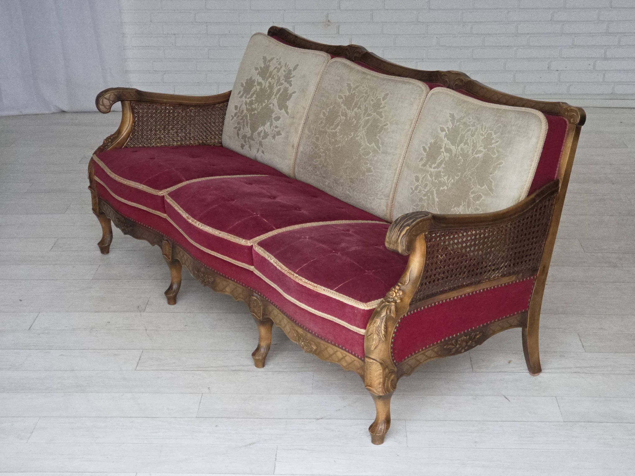 1930s, Danish 3-seater sofa, red furniture velour, furniture mesh.