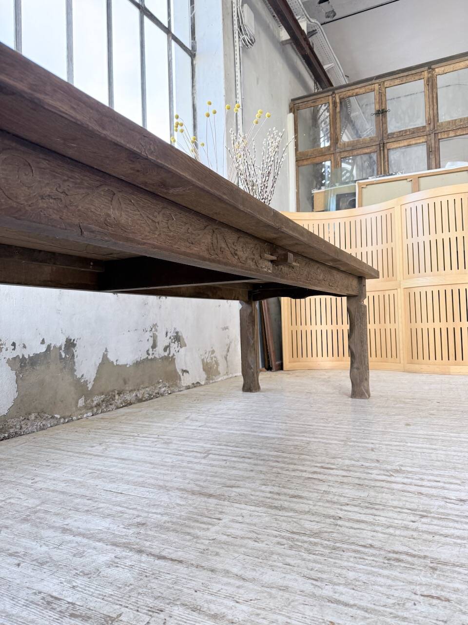 XL farmhouse table in solid oak, brutalist style, 20th century.
