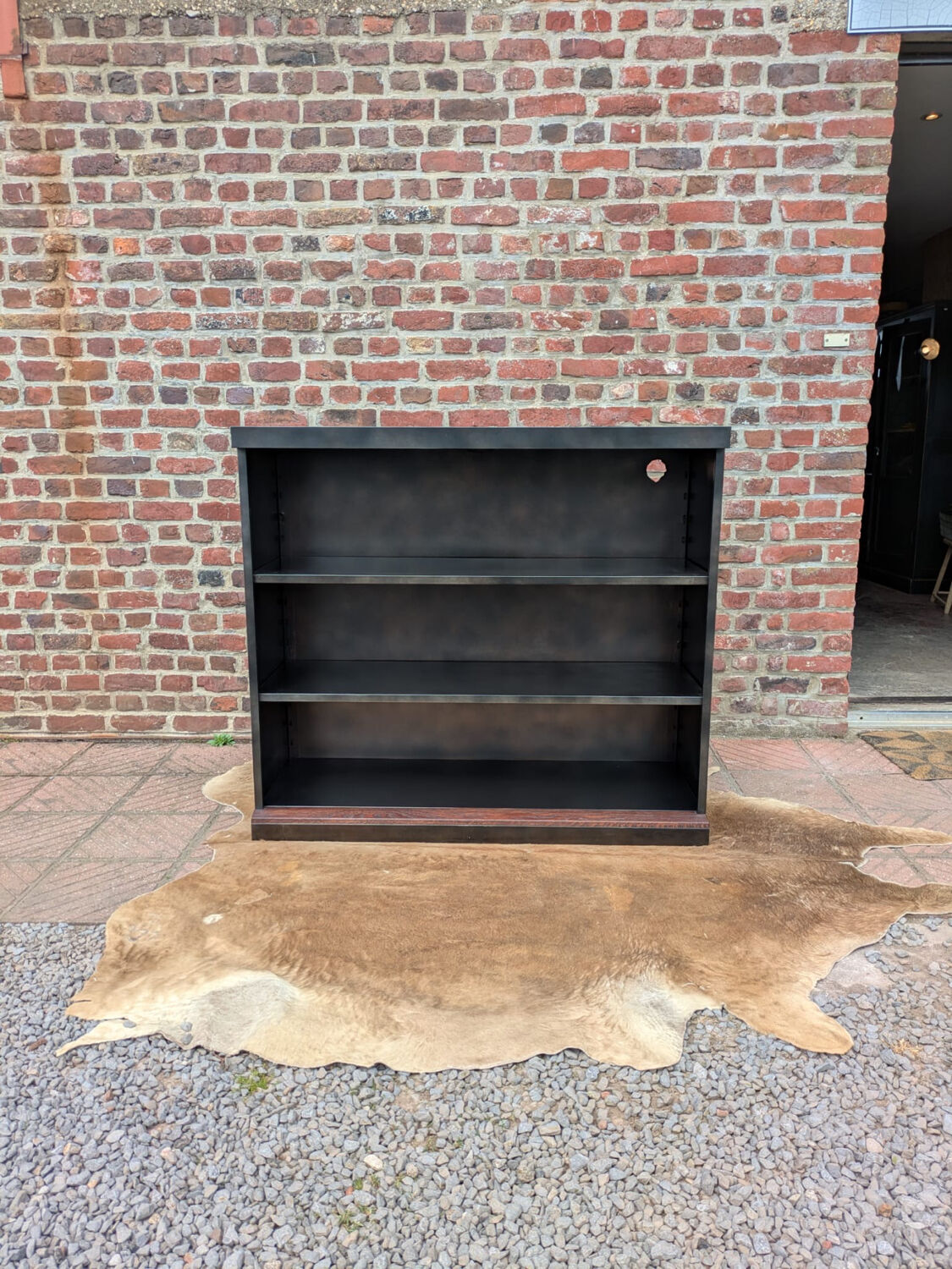 Industrial shelf