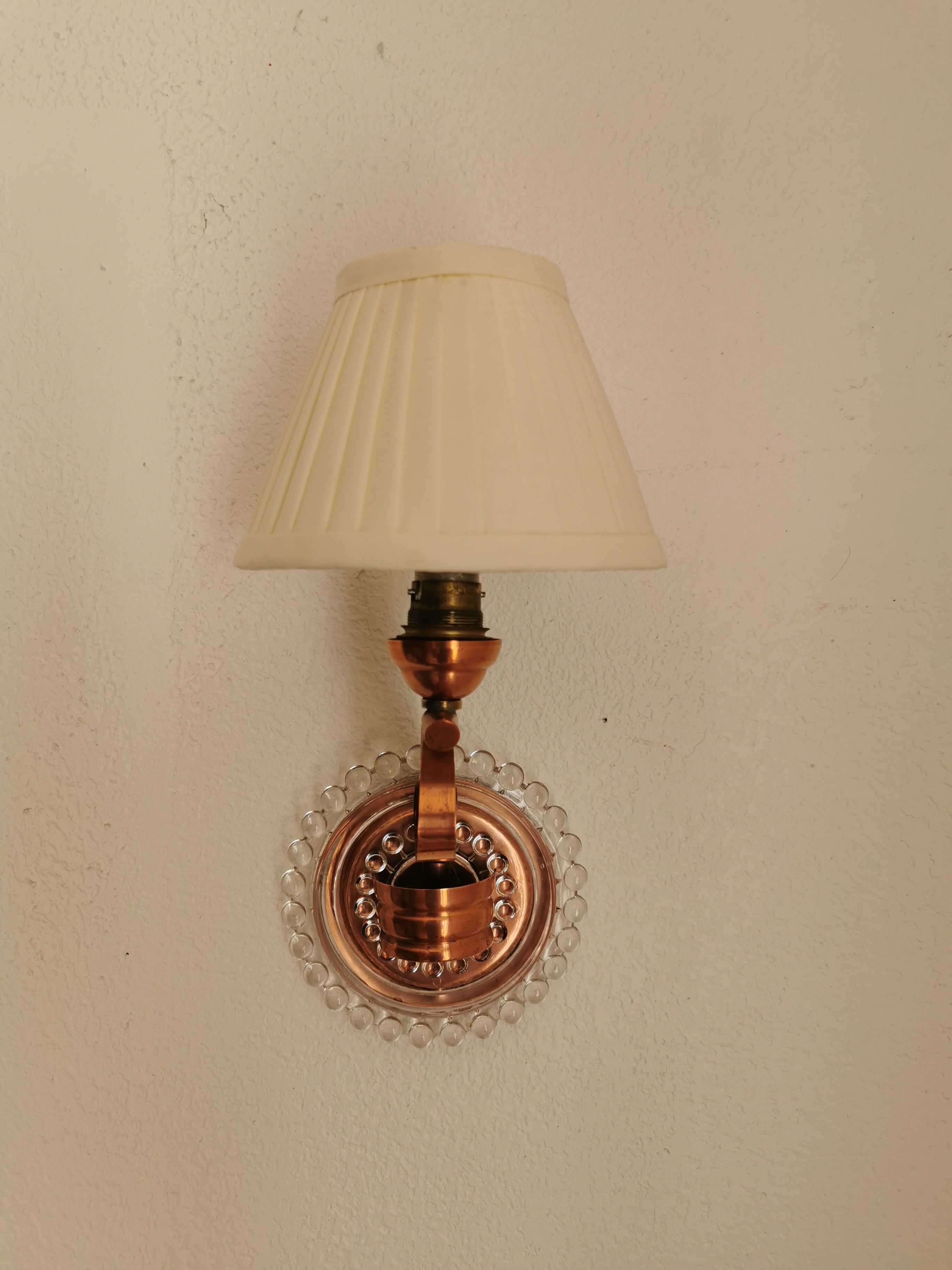 Pair of art deco wall light in glass and copper