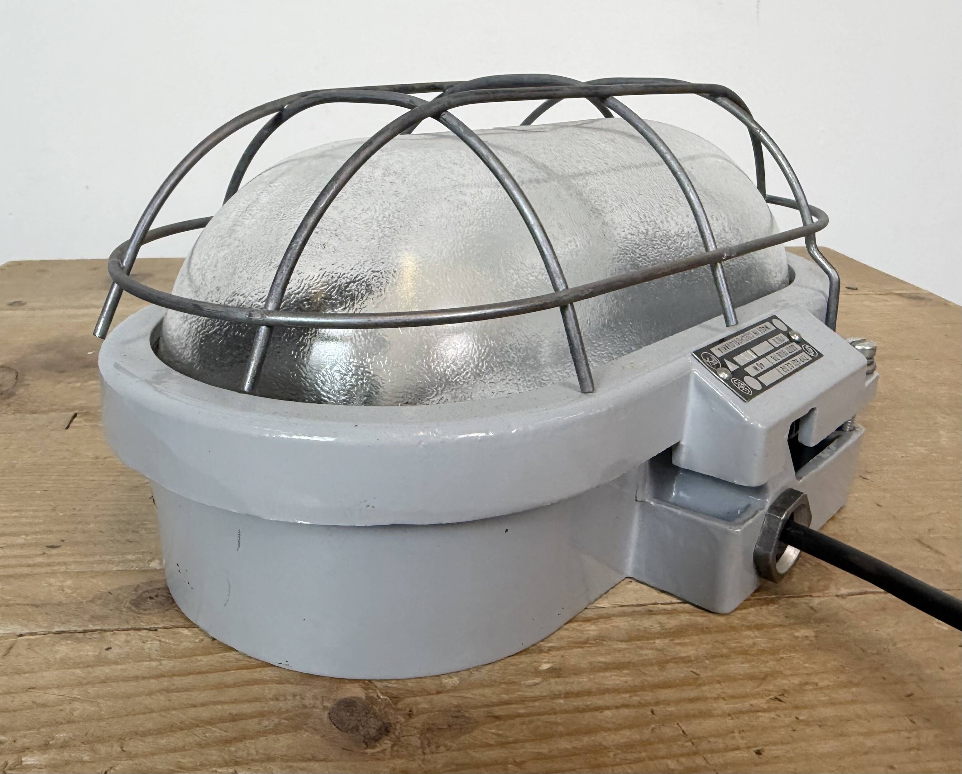 Grey Industrial Cast Aluminium Wall Light, 1970s