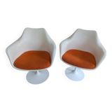 Pair of Tulip Knoll Saarinen armchairs