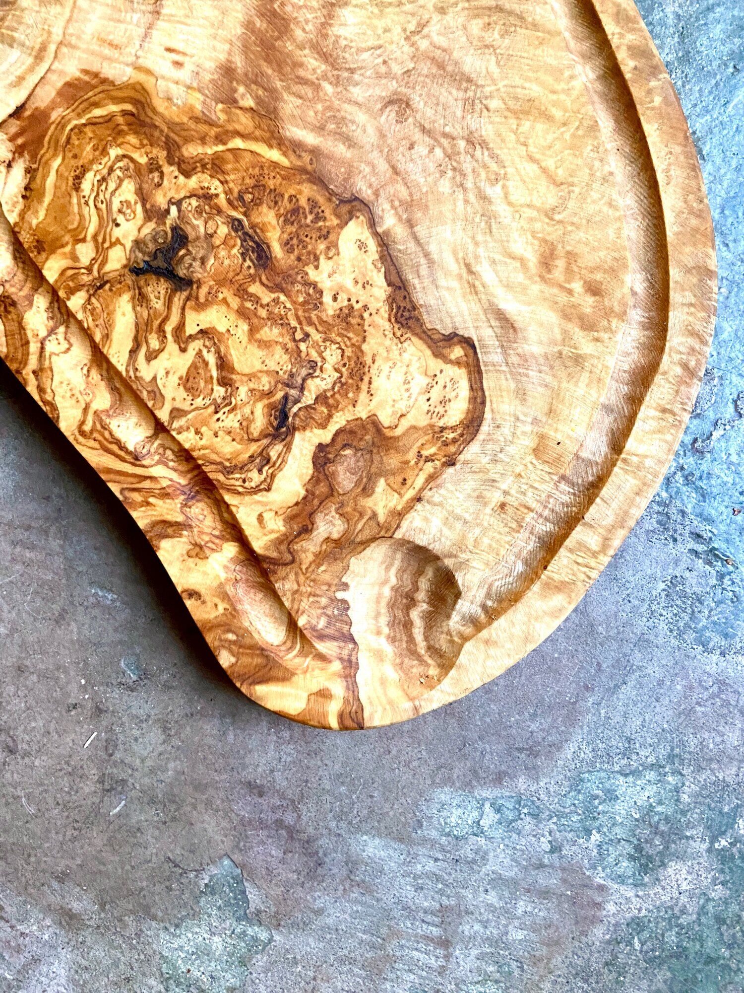 Olive tree cutting board