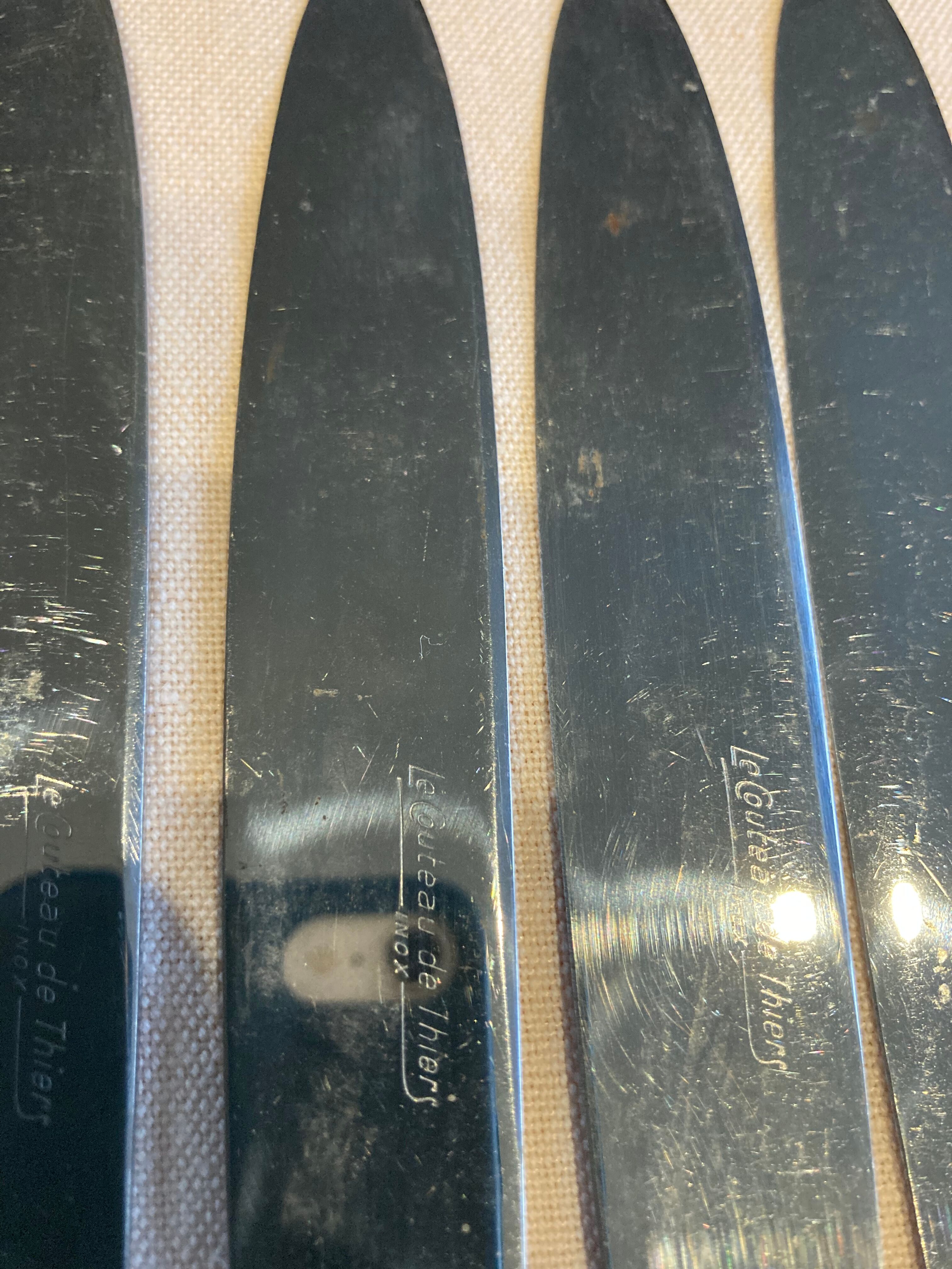 Series of 18 knives (12+6) horn handles