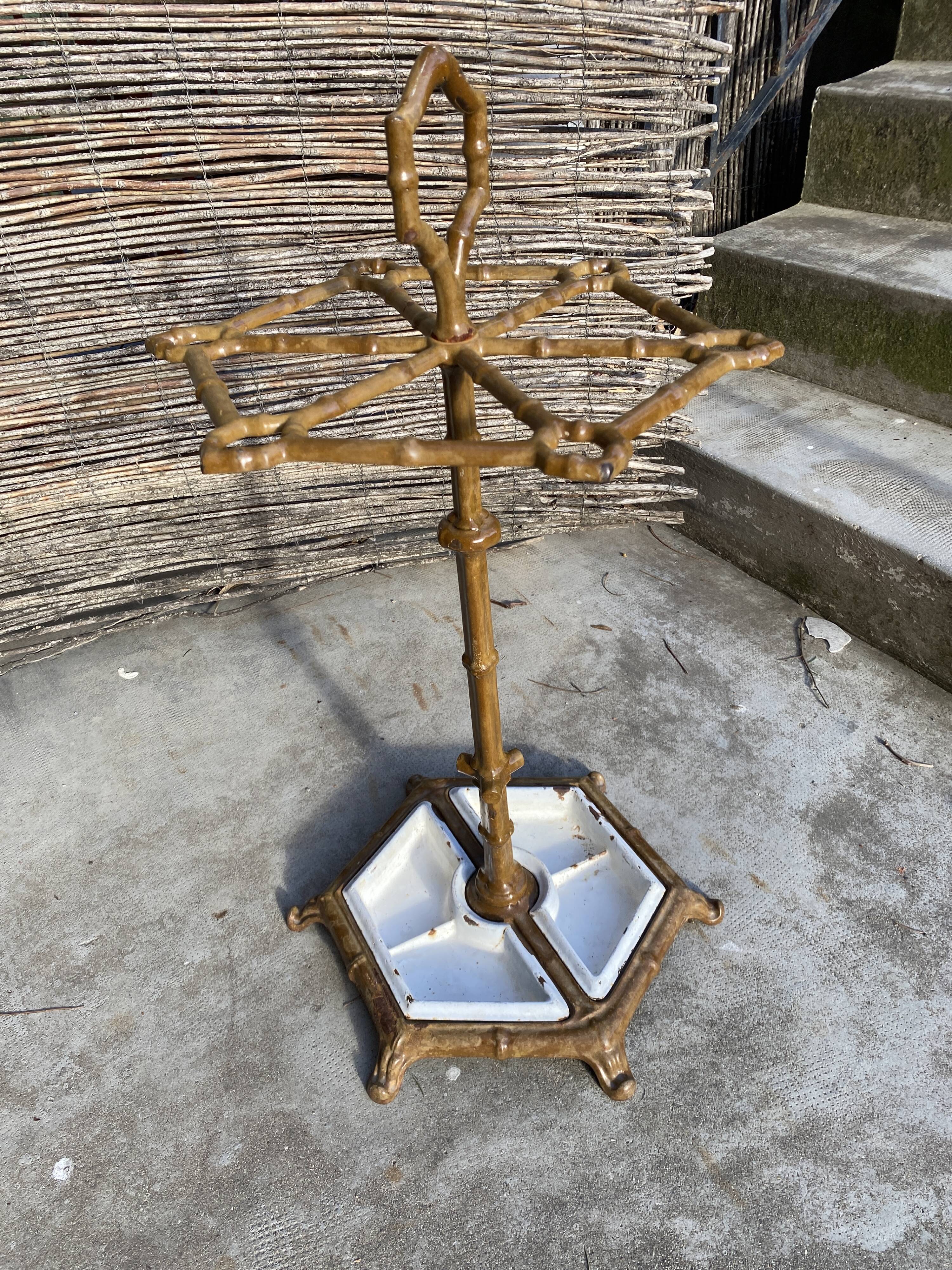 Umbrella holder