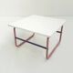 Table basse tubulaire rose et mauve, 1980