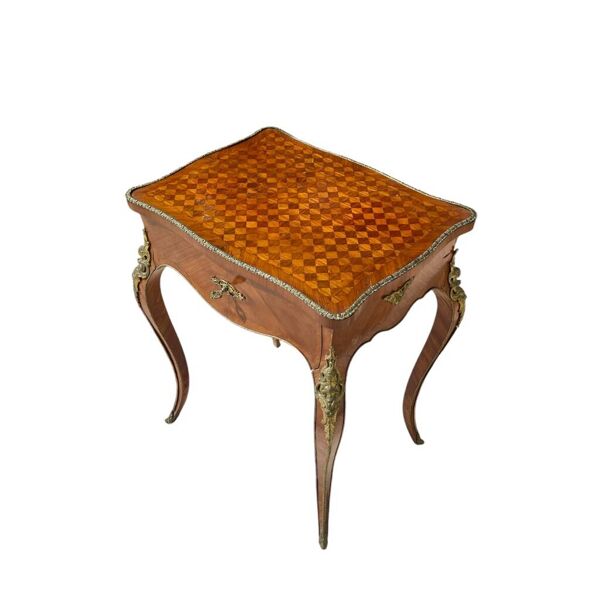 Table d’appoint / Travailleuse Style Louis XV