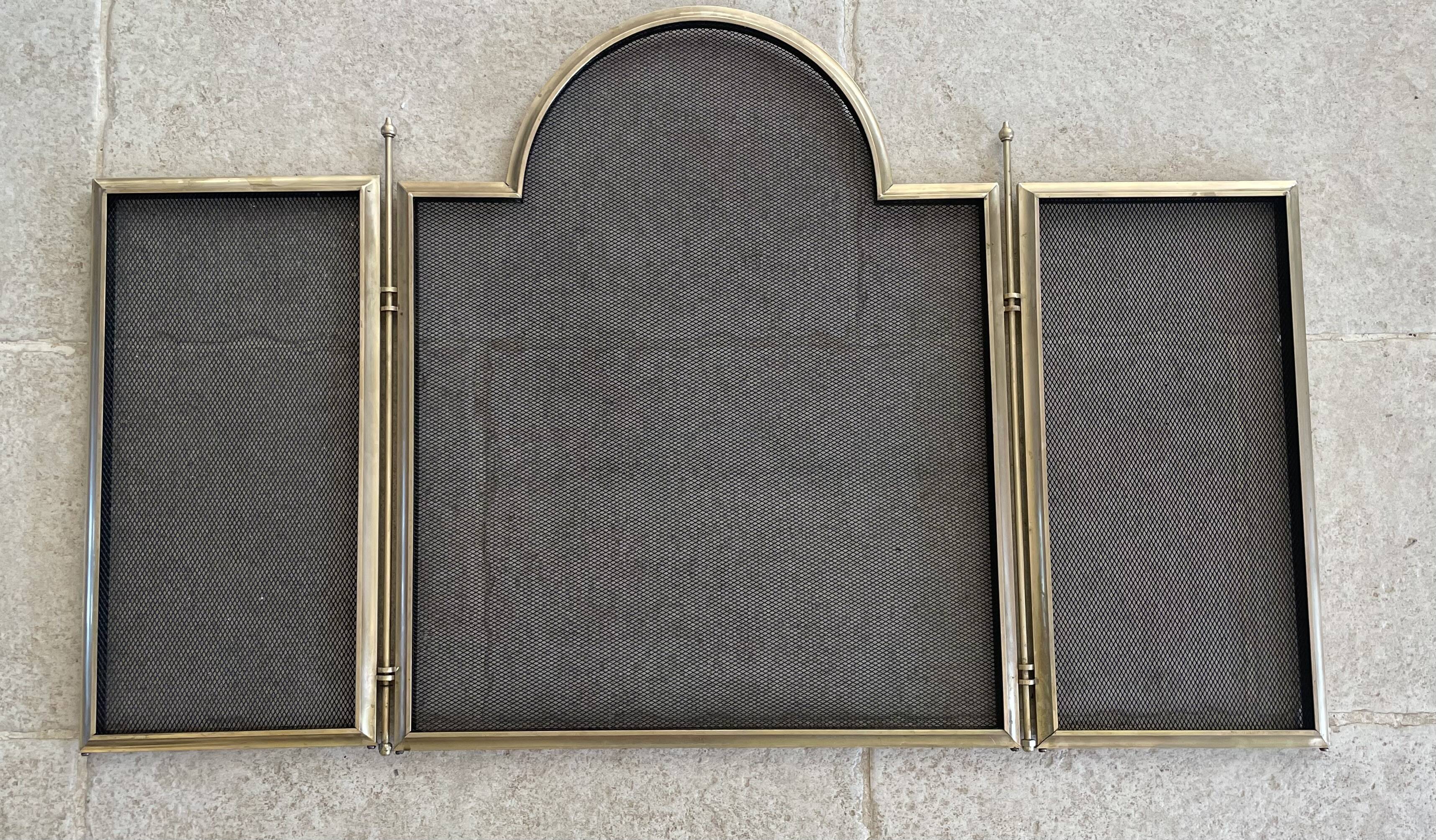 Vintage brass fire screen with 3 panels