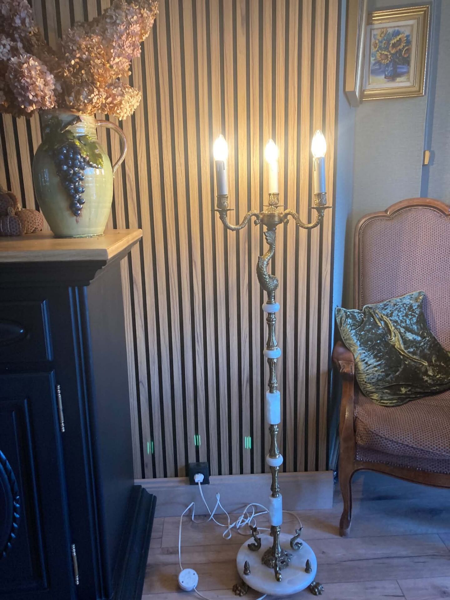 Lampadaire candélabre néo-classique en laiton doré et onyx — Style Flo