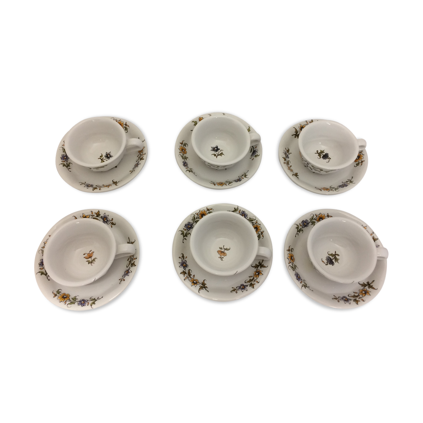 vintage Moustier coffee cups décor