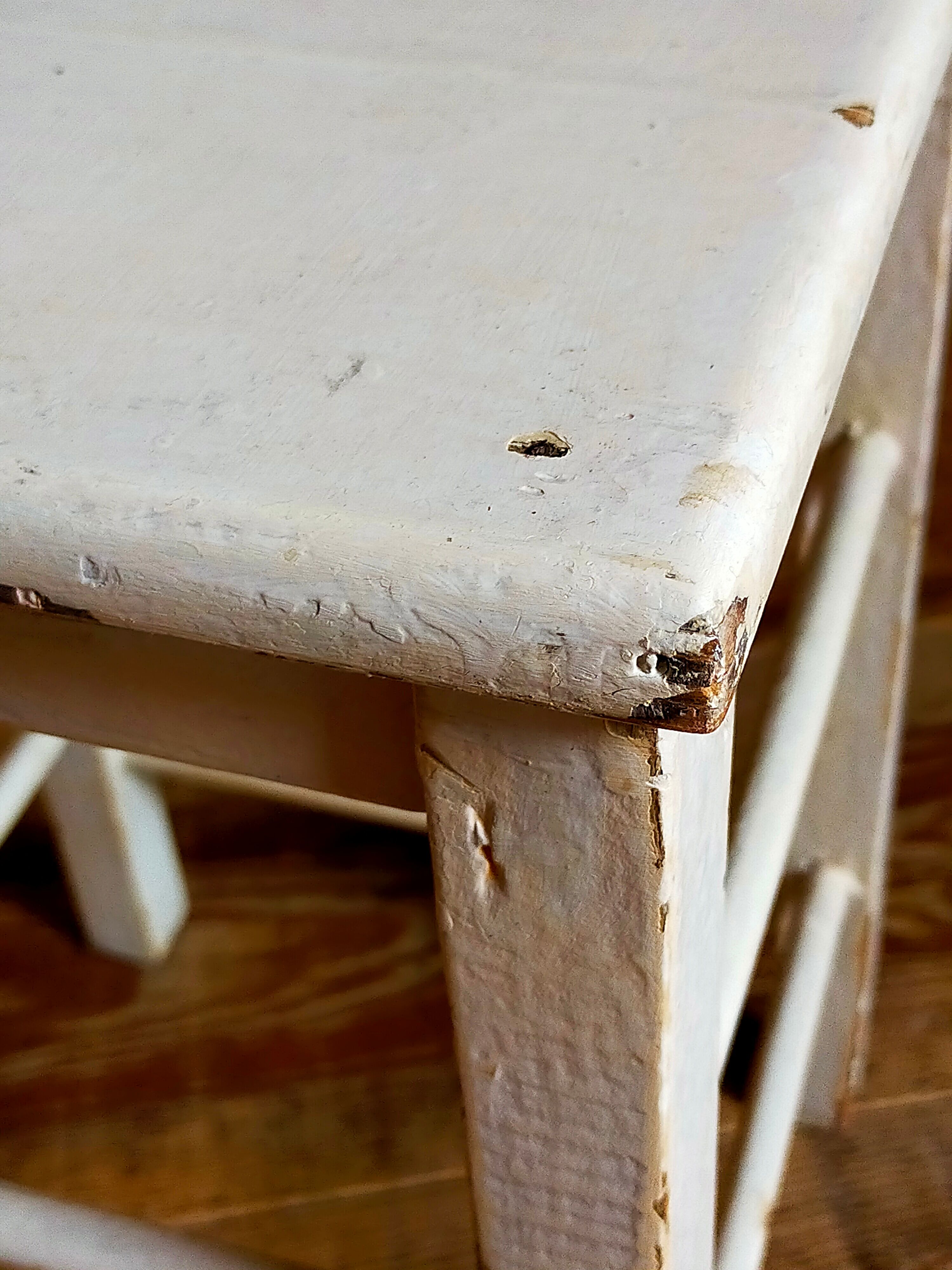 Workshop stool in vintage patinated solid wood