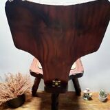 Tripod chair