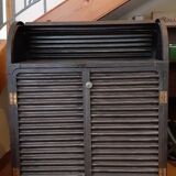 Industrial storage cabinet