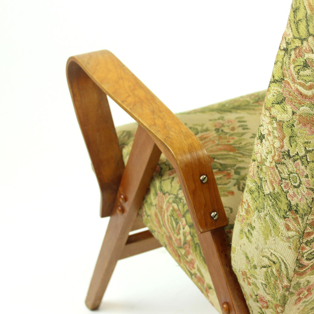 Tatra Armchairs in Light Beech & Original Fabric, Czechoslovakia, circa 1960