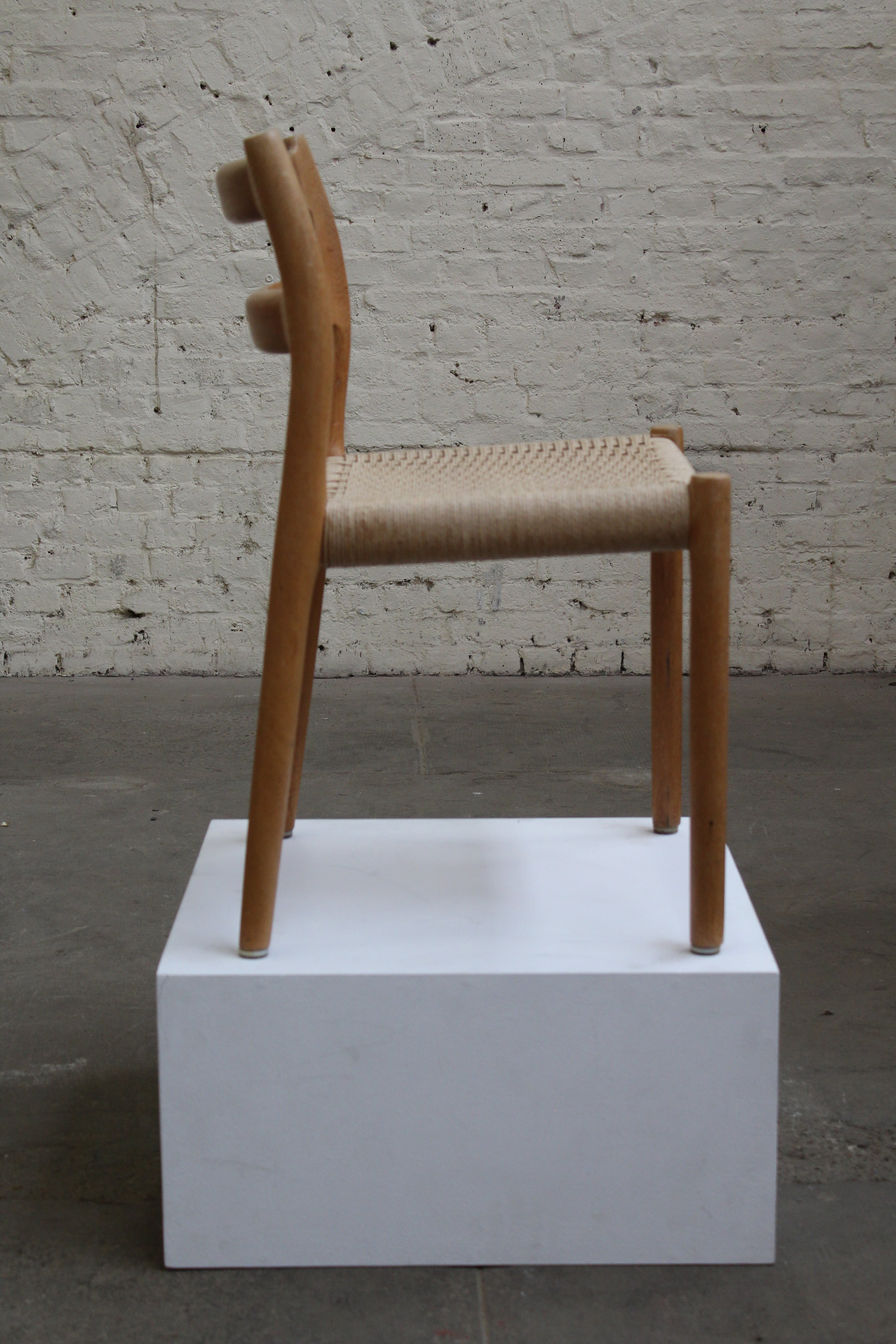 Serie de 4 chaises Niels Otto Moller