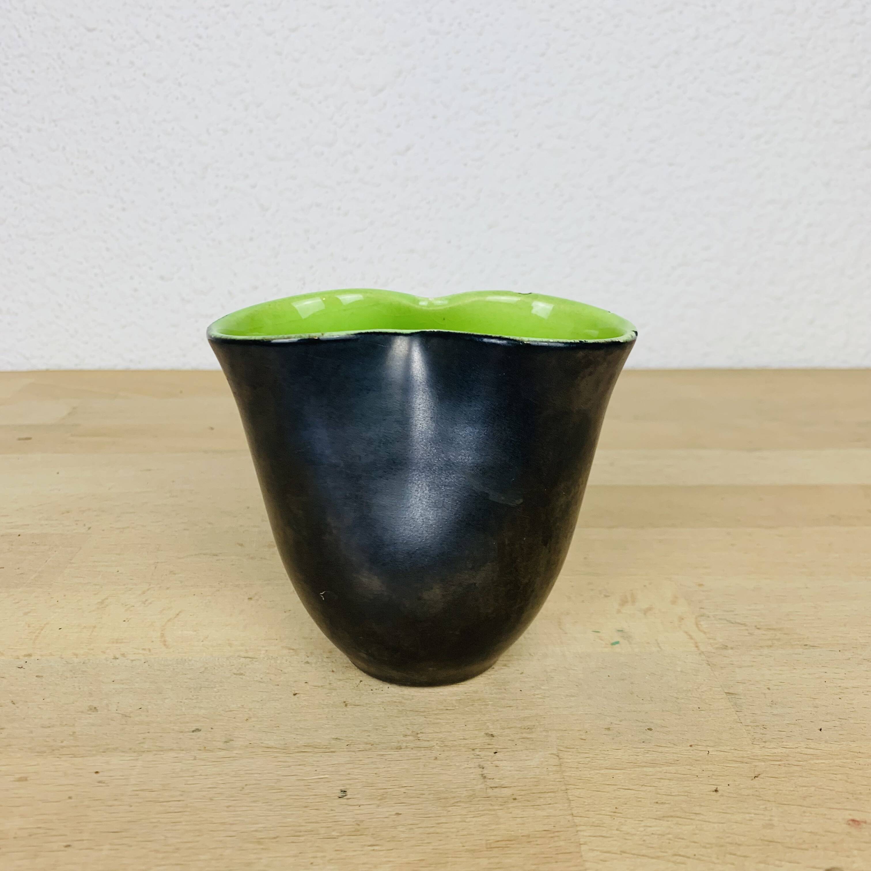 Elchinger green/black handkerchief vase from the 50s