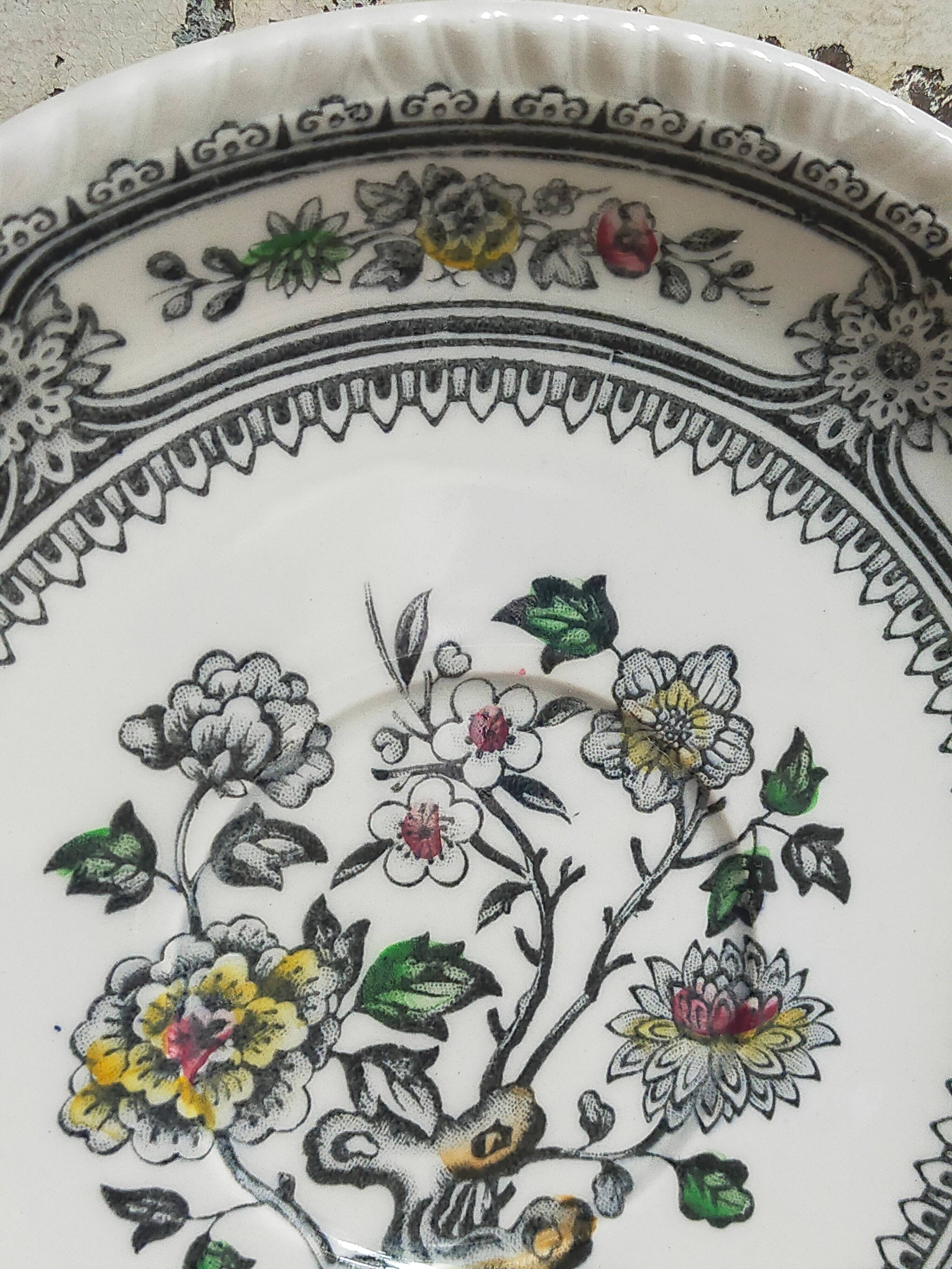 Two vintage wood & sons english lunches "dorset" service