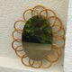 Miroir soleil ovale en rotin des années 70 25x31cm