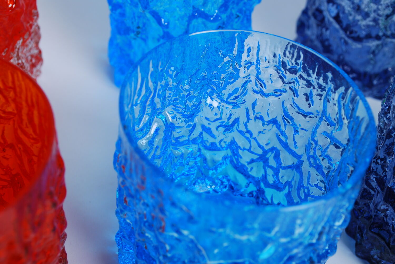 Set colored glass 'textured bark' by Geoffrey Baxter 60's