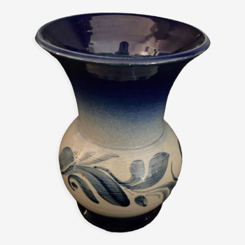 Anne Ehret Alsace sandstone vase