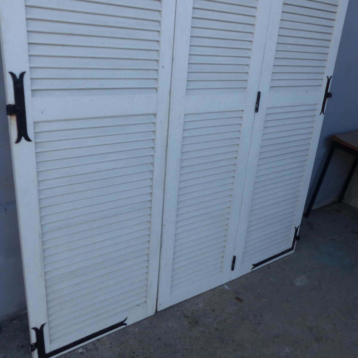 Set of 3 wooden shutters
