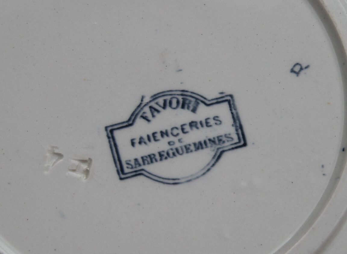 Hollow Plate Iron Earth "Favorite" Sarreguemines