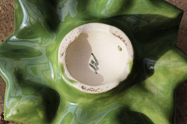 Sculpture en céramique, barbotine, bouquet de pensées