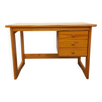 Vintage pine desk with sled legs from the 70s and 80s