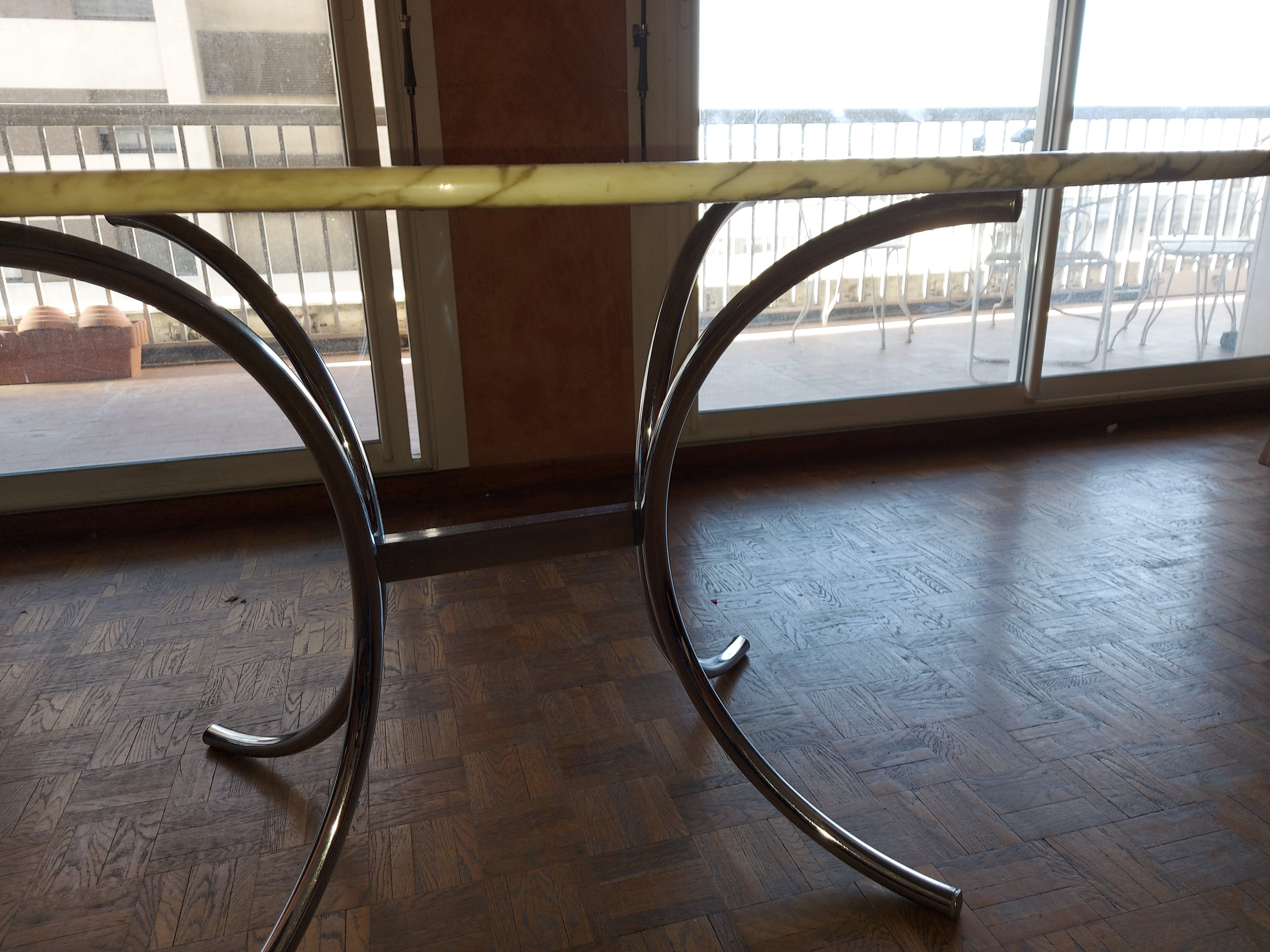 Large dining table in vintage marble 70'S Roche and Bobois
