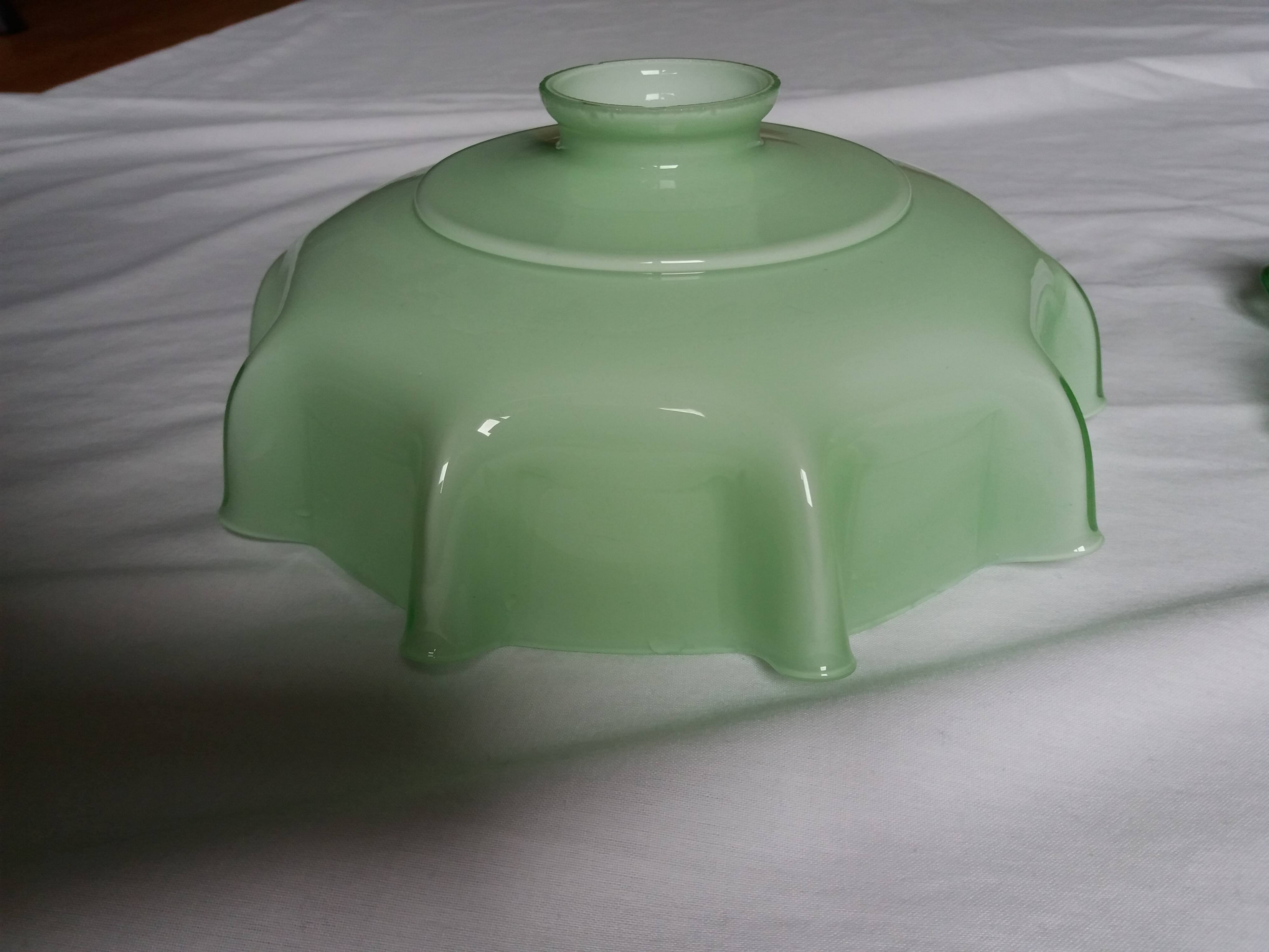 Suspensions abat jour opaline vert pastel
