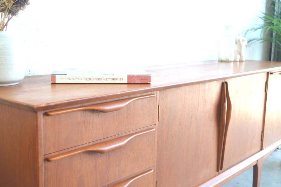 Sideboard by Jentique – “wave” handles * 183 cm