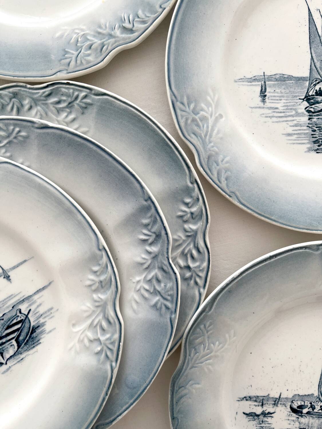 6 assiettes à dessert anciennes en faïence "Marine" Orchies