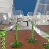 Alsatian white wine glass with green twisted stem - vintage franc stemmed glass