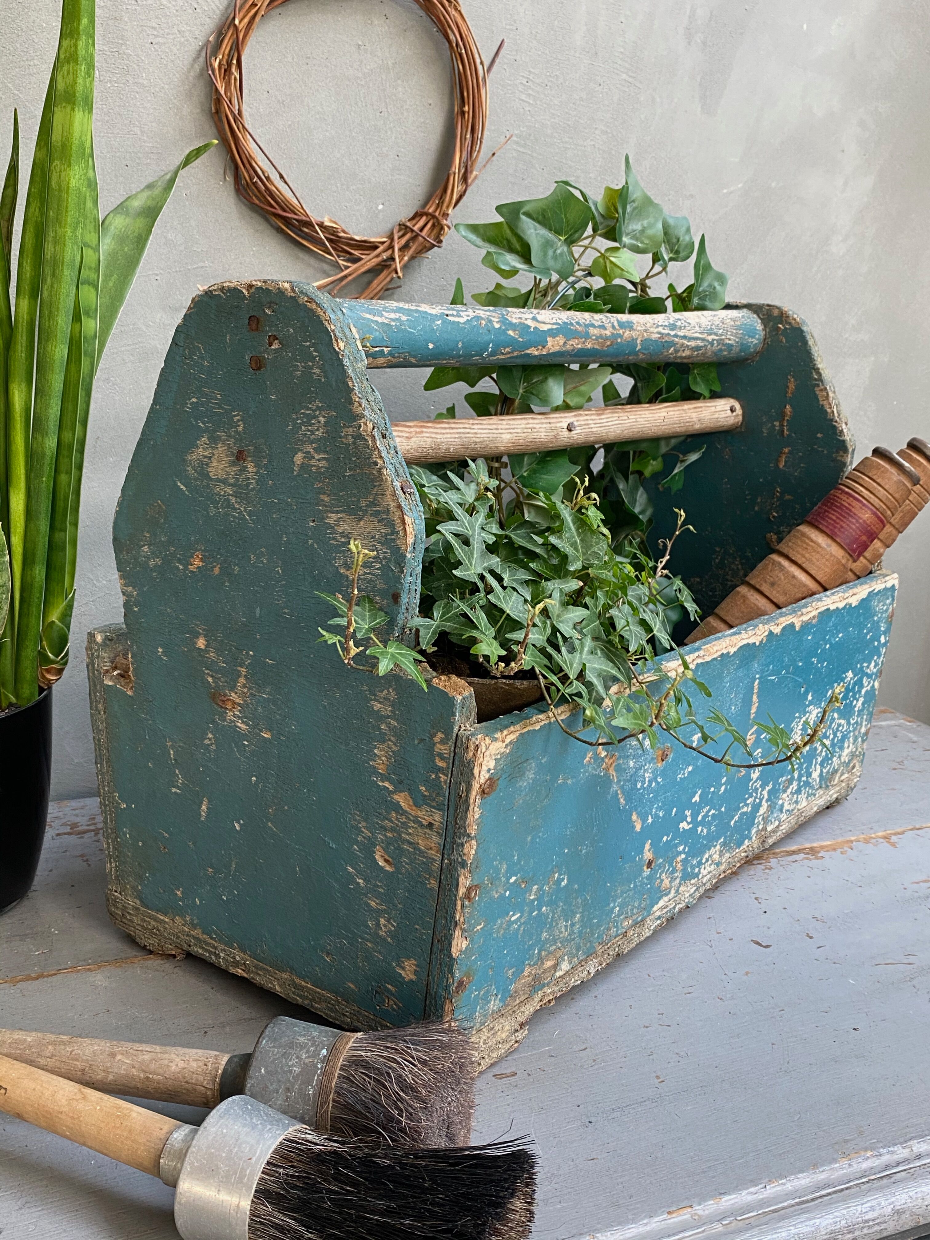 Trendy workshop maid Wabi Sabi