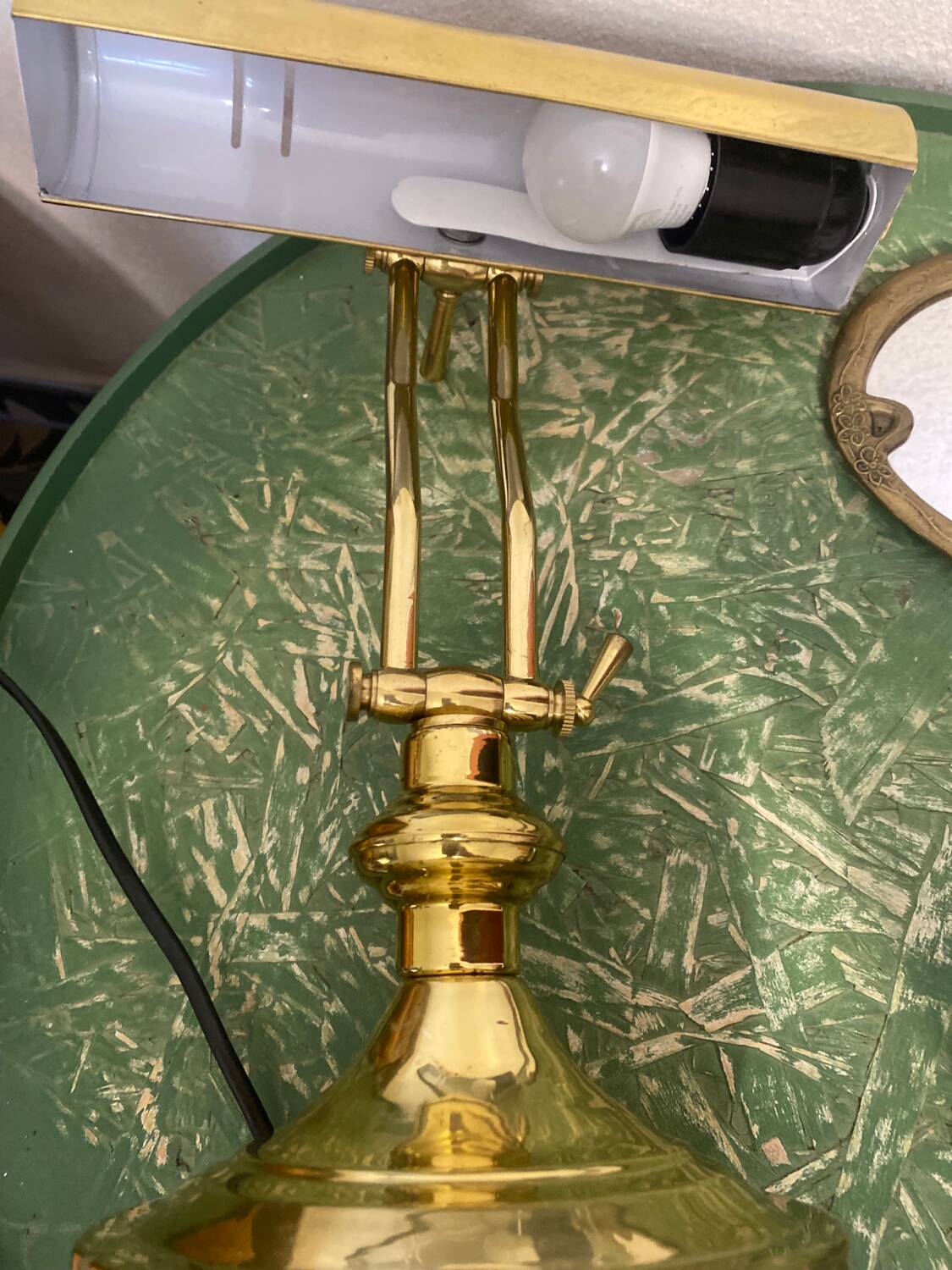 Lampe de bureau en laiton
